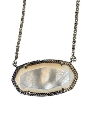 Kendra Scott Elisa Adjustable Necklace in Ivory Mother of Pearl